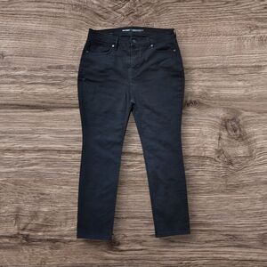 Old Navy Curvy Mid-Rise Jeans in Black